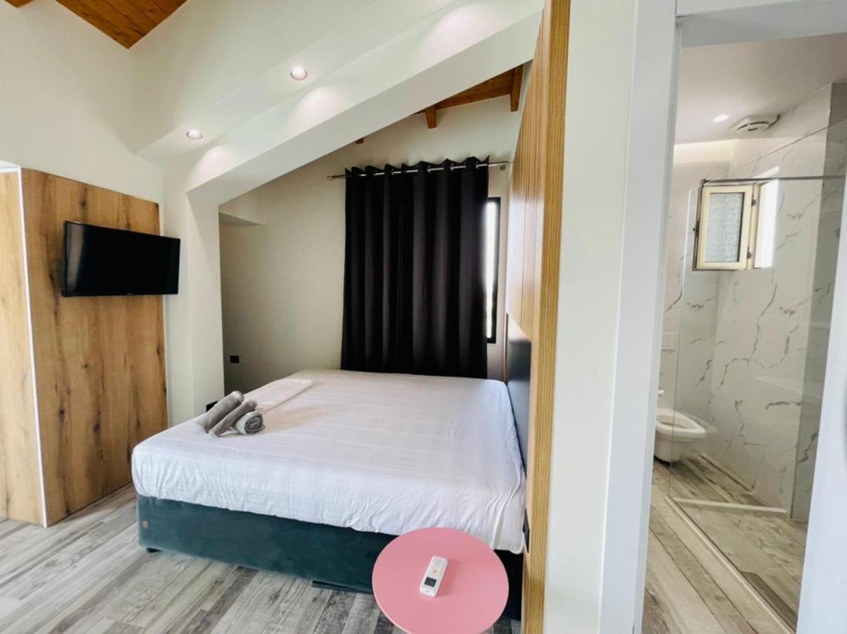 Vlorë Adriatik Hotel מראה חיצוני תמונה