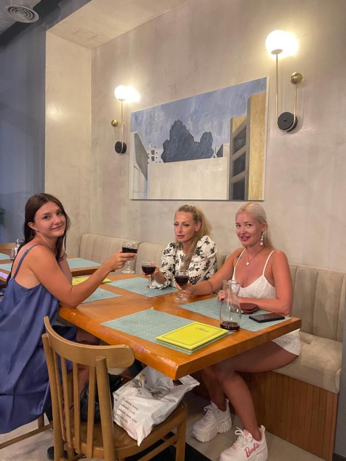 Vlorë Adriatik Hotel מראה חיצוני תמונה