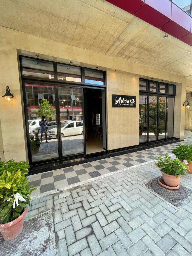 Vlorë Adriatik Hotel מראה חיצוני תמונה