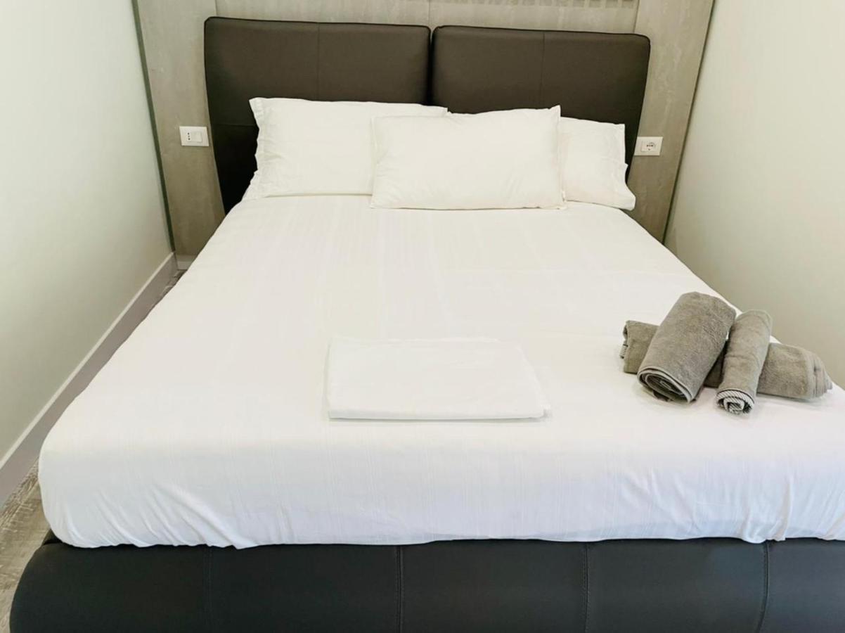 Vlorë Adriatik Hotel מראה חיצוני תמונה